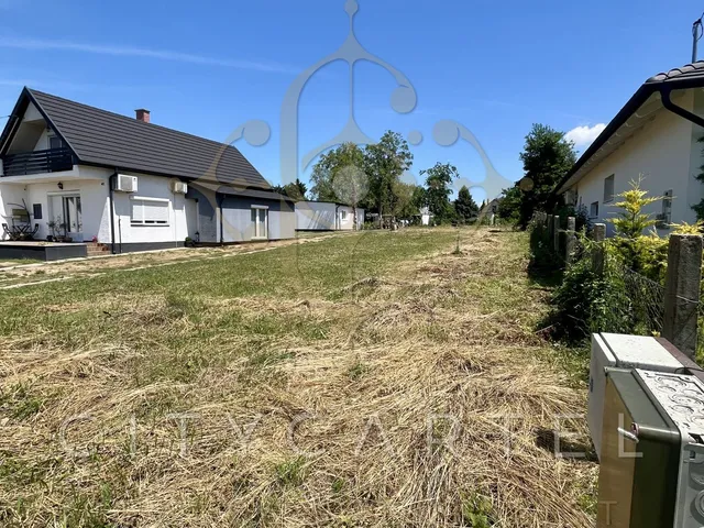 Eladó telek Balatonlelle 977 nm