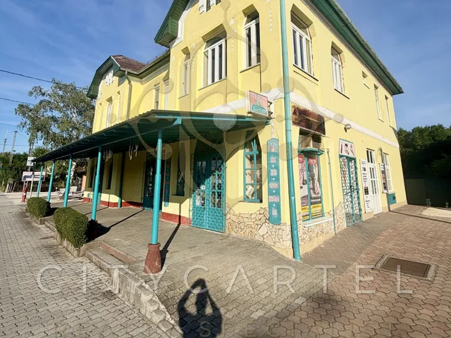 Eladó kereskedelmi és ipari ingatlan Balatonboglár 44 nm