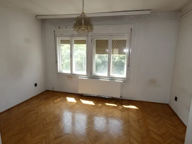 Eladó lakás Szeged, Északi városrész 90 nm