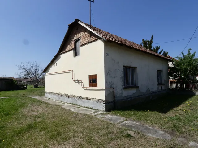 Eladó ház Pusztaszer 102 nm