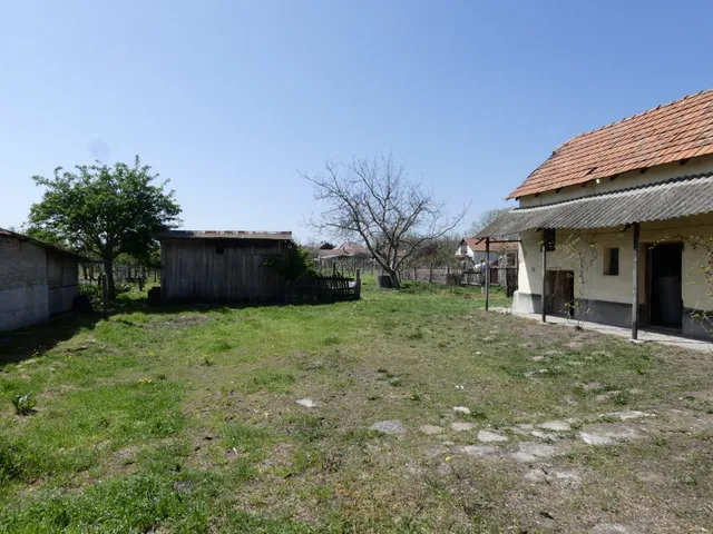 Eladó ház Pusztaszer, József Attila utca 102 nm