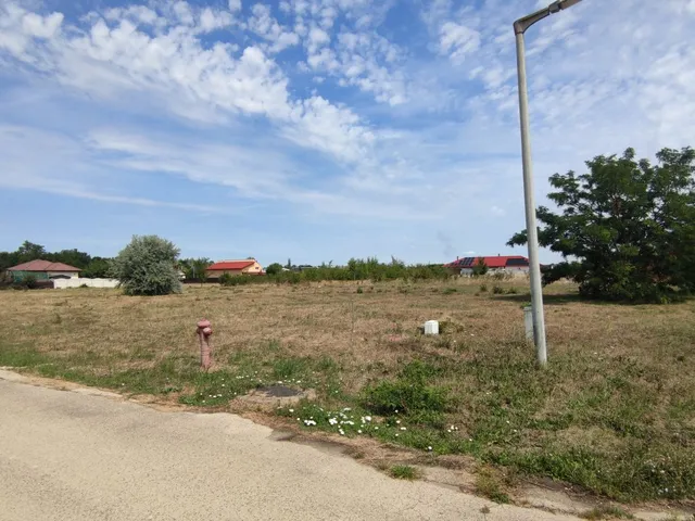 Eladó telek Szeged, Újszeged, Rézöntő utca 3228 nm