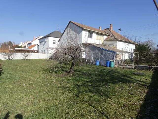 Eladó telek Szeged, Újszeged, Radnóti utca 775 nm