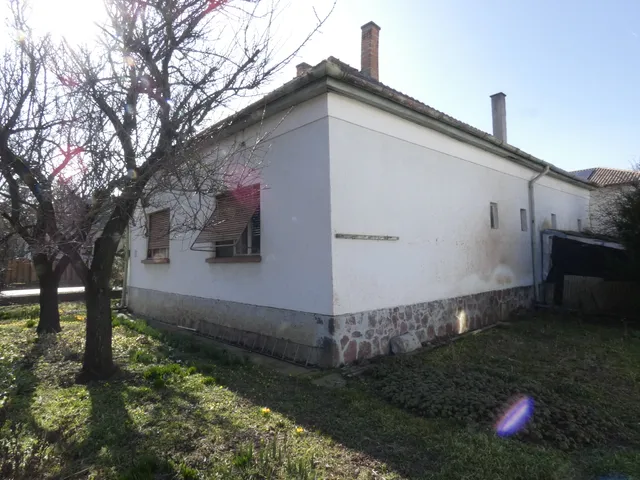 Eladó telek Szeged, Újszeged, Radnóti utca 775 nm