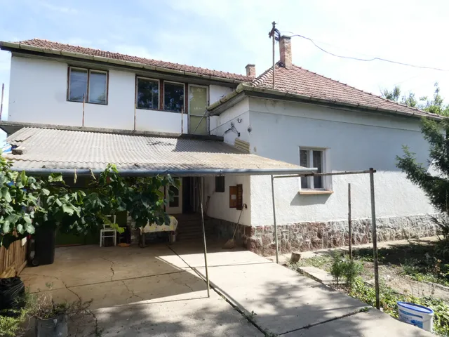 Eladó ház Szeged, Újszeged, Radnóti utca 103 nm