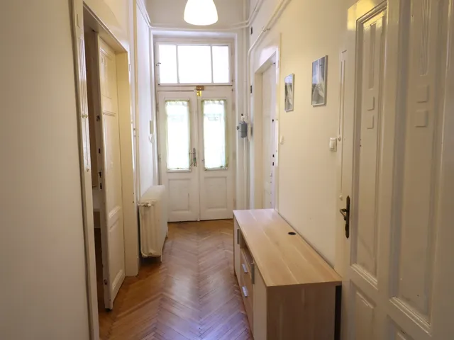 Eladó lakás Szeged, Belváros, Berzsenyi utca 100 nm