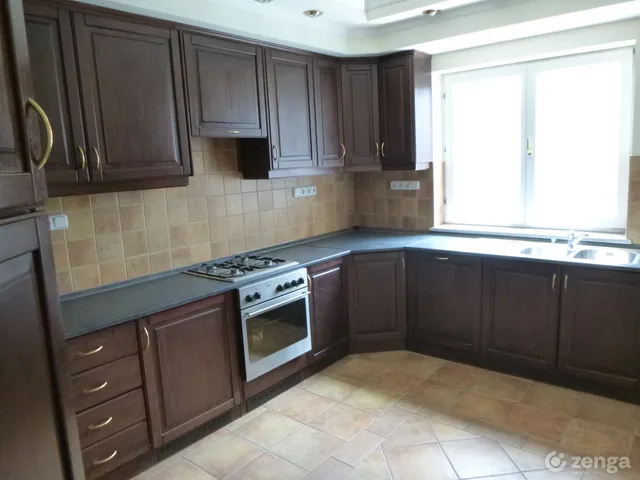 Eladó ház Budapest XV. kerület, Rákospalota 305 nm