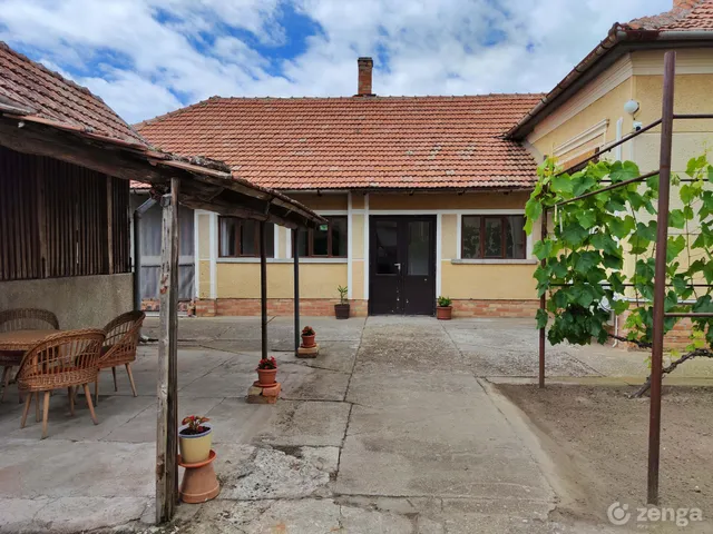 Eladó ház Röszke 115 nm
