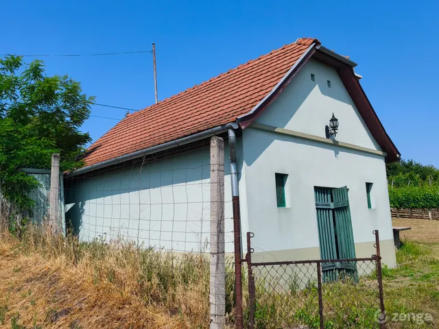 Eladó telek Bölcske 3225 nm