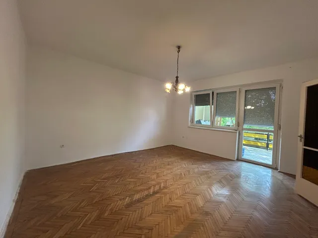 Eladó ház Farád 90 nm
