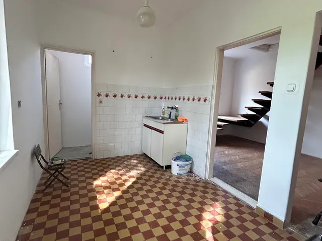 Eladó ház Farád 90 nm