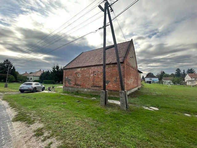 Eladó telek Bogyoszló 1277 nm