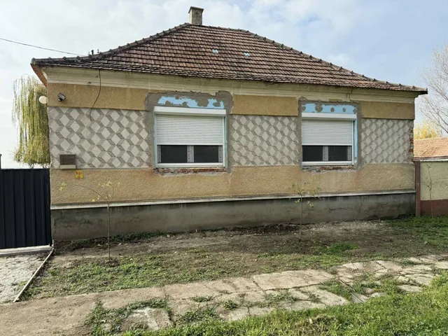 Eladó ház Rábatamási 80 nm