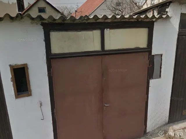 Eladó garázs Tapolca 16 nm