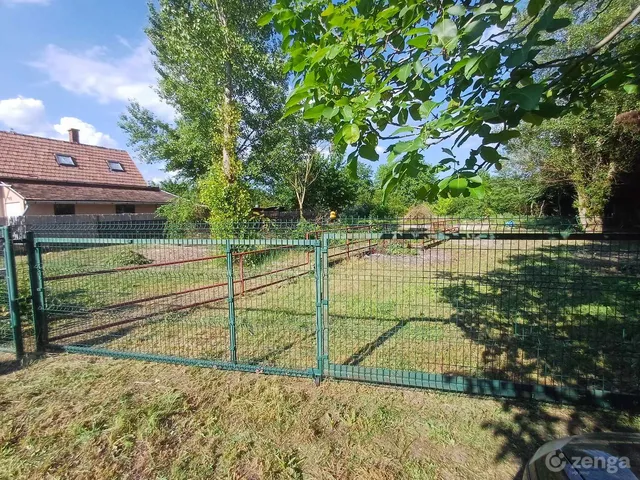 Eladó telek Kulcs 2322 nm