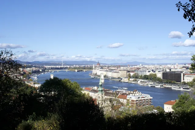 Eladó lakás Budapest I. kerület, Orom utca 116 nm