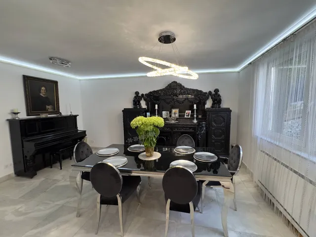 Eladó ház Budapest II. kerület 393 nm