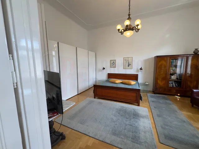Eladó lakás Budapest V. kerület, Belváros 185 nm