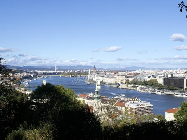 Eladó lakás Budapest I. kerület 116 nm