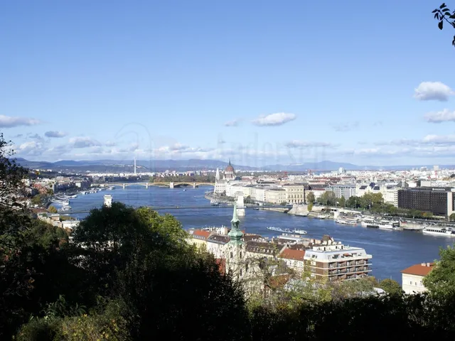 Eladó lakás Budapest I. kerület 116 nm
