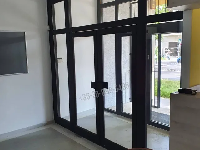 Eladó kereskedelmi és ipari ingatlan Budapest IX. kerület 462 nm