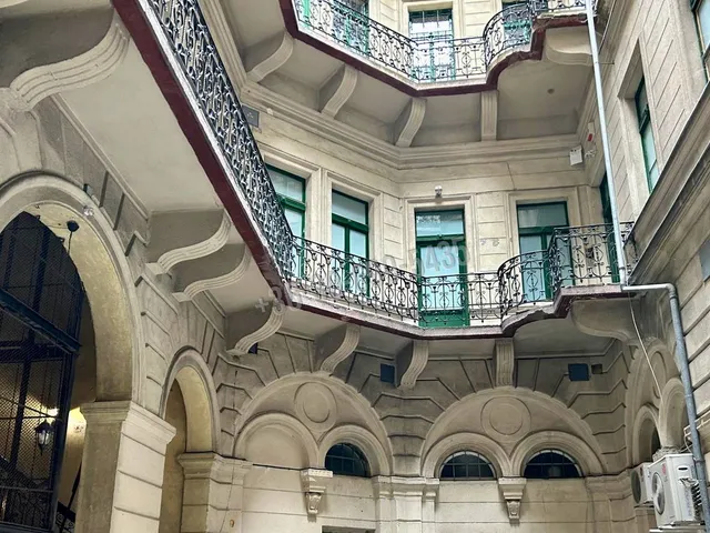 Eladó lakás Budapest VI. kerület 116 nm