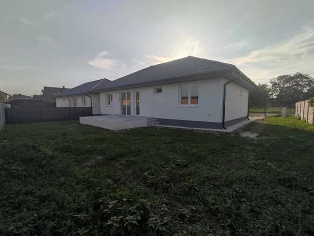 Eladó ház Bicske 96 nm