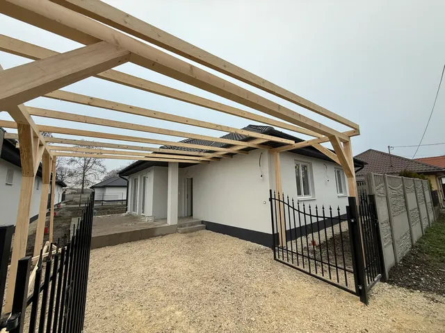 Eladó ház Bicske 120 nm