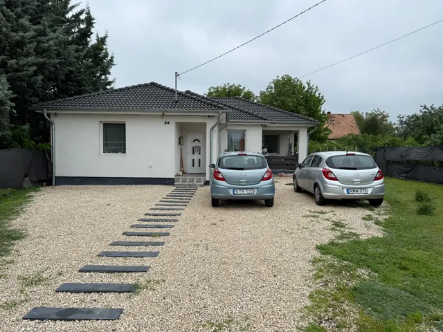 Eladó ház Ercsi 99 nm