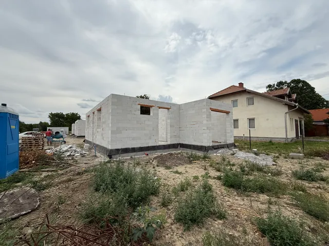 Eladó ház Bicske 95 nm