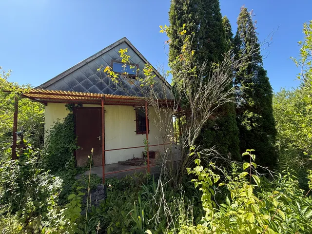 Eladó üdülő és hétvégi ház Bicske 23 nm