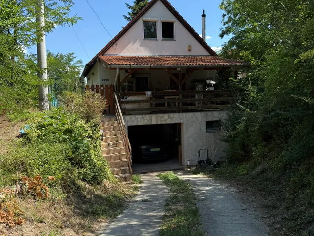 Eladó ház Sóskút 93 nm