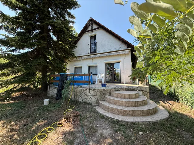 Eladó ház Sóskút 93 nm