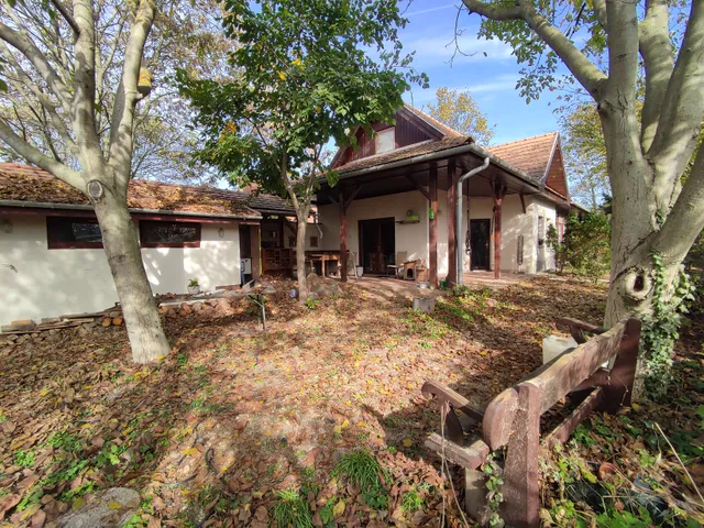 Eladó ház Pázmánd 138 nm