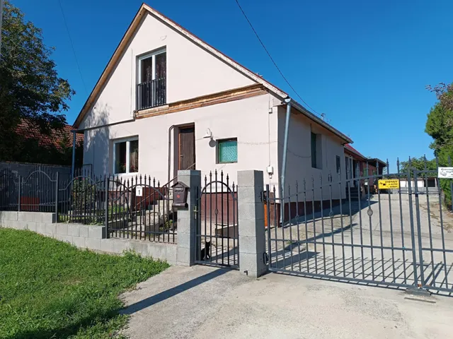 Eladó ház Pázmánd 183 nm