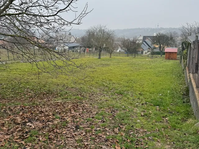 Eladó ház Mány 64 nm