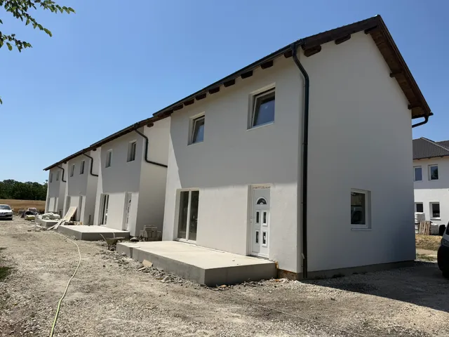 Eladó ház Bicske 77 nm