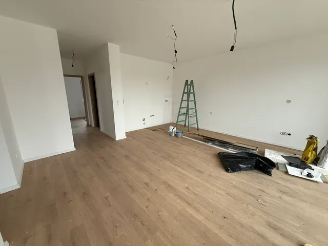 Eladó ház Mány 65 nm