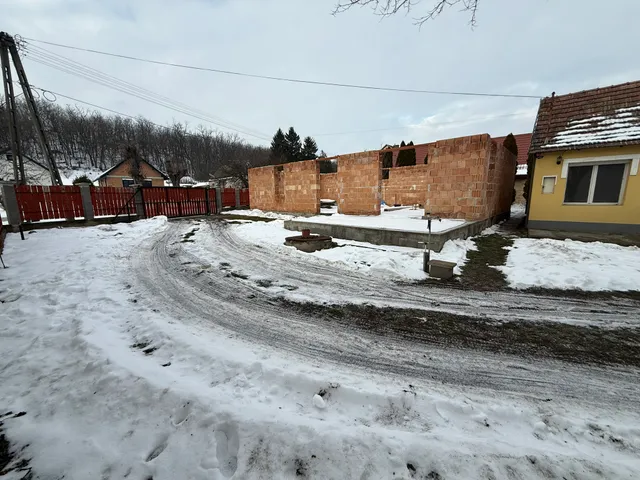 Eladó ház Vál 145 nm