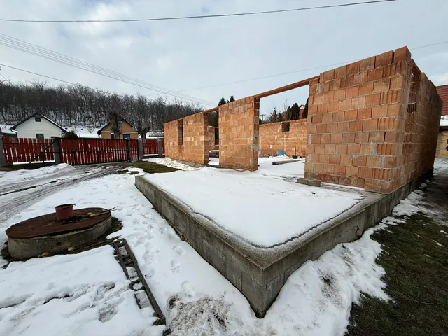 Eladó ház Vál 145 nm