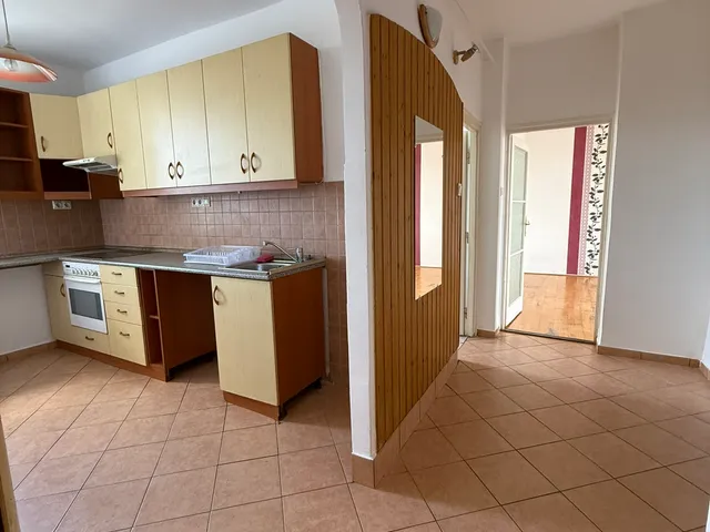 Eladó lakás Tatabánya, Komáromi 55 nm