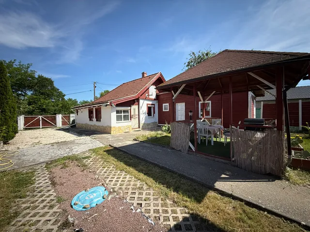 Eladó ház Tabajd, Szabadsághegy 38 nm