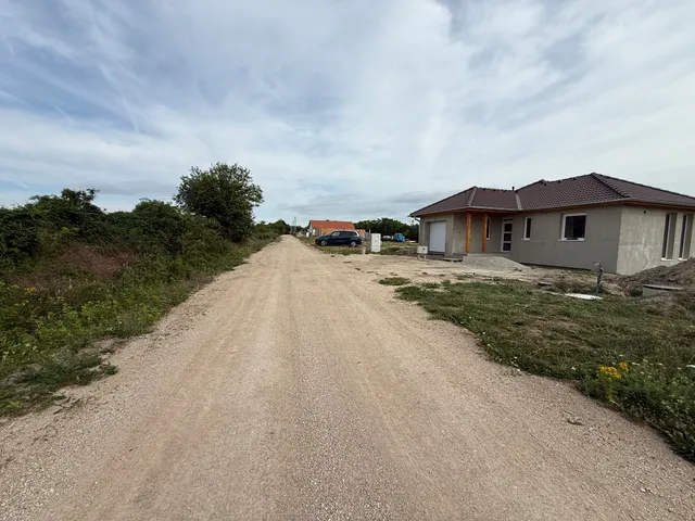 Eladó telek Vértesboglár 1151 nm