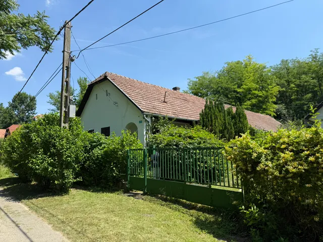 Eladó ház Kisszékely 104 nm