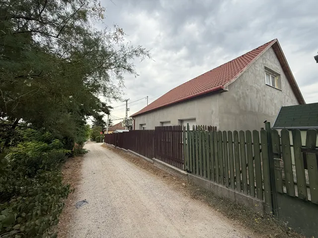 Eladó telek Érd, Újfalu, Velencei 724 nm