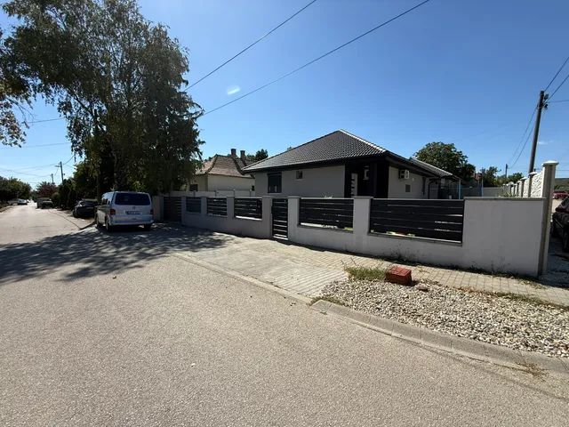 Eladó ház Bicske 102 nm