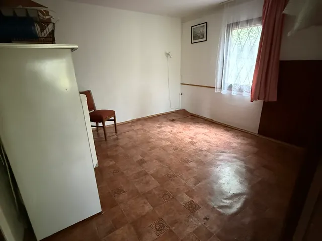 Eladó nyaraló Lovasberény, tőkeföld 31 nm