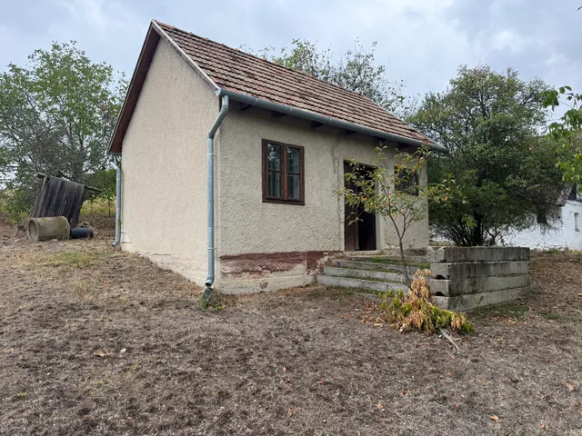 Eladó ház Lovasberény, Diós 34 nm