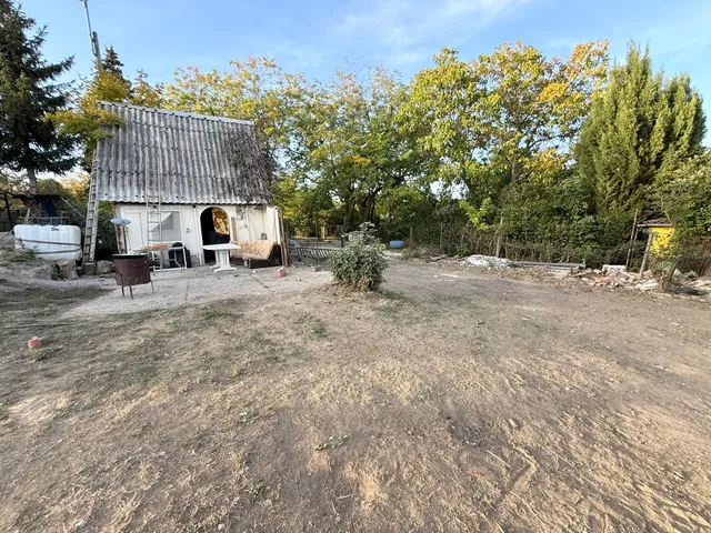Eladó mezőgazdasági ingatlan Újbarok, Szőlőhegyi 120 nm