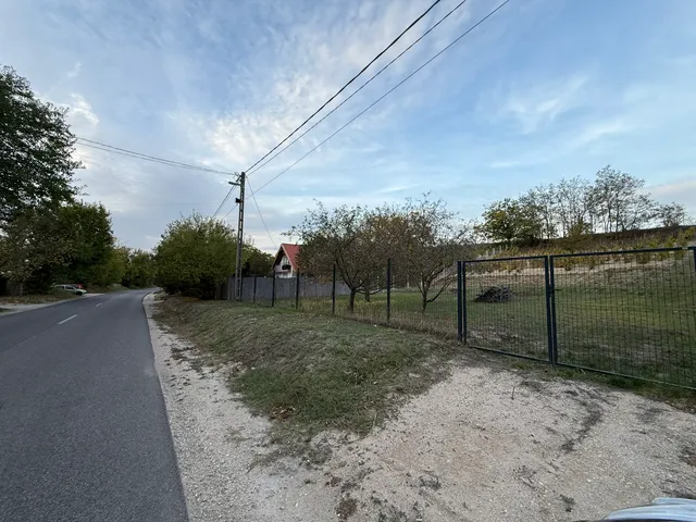 Eladó telek Lovasberény, Kínizsi 999 nm